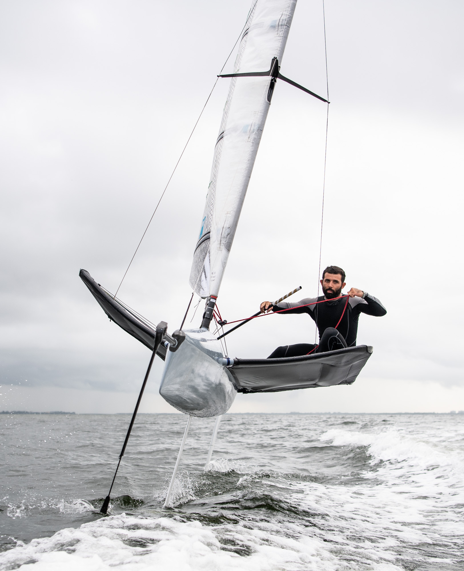 Will_Graham_Victor_De_Leon_Moth_Sailing-14
